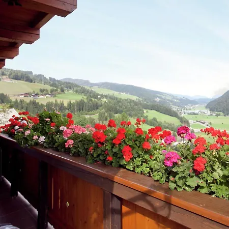 Sunny Flat With Balcony * Wagrain