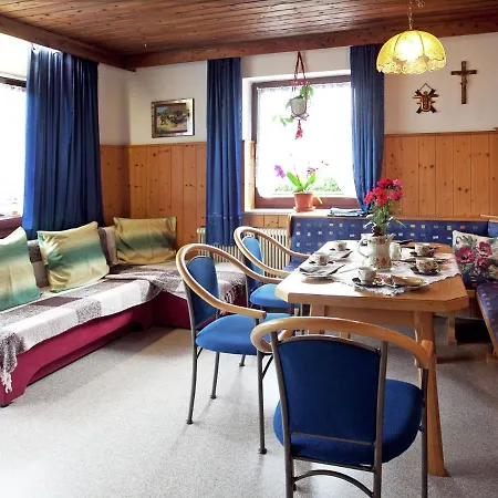 Apartment Sunny Flat With Balcony Wagrain